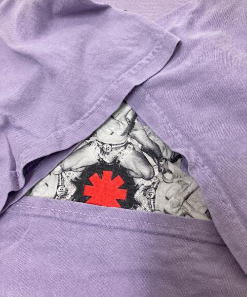 RED HOT CHILI PEPPERS（レッドホットチリペッパーズ）RED HOT CHILI PEPPERS (レッドホットチリペッパーズ) プリントTシャツ ラベンダー サイズ:Lの古着・服飾アイテム