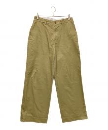 UNIVERSAL PRODUCTS.（ユニバーサルプロダクツ）の古着「NO TUCK CHINO TROUSERS」｜ベージュ