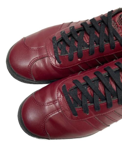adidas（アディダス）adidas (アディダス) スニーカー バーガンディー サイズ:27.0cmの古着・服飾アイテム