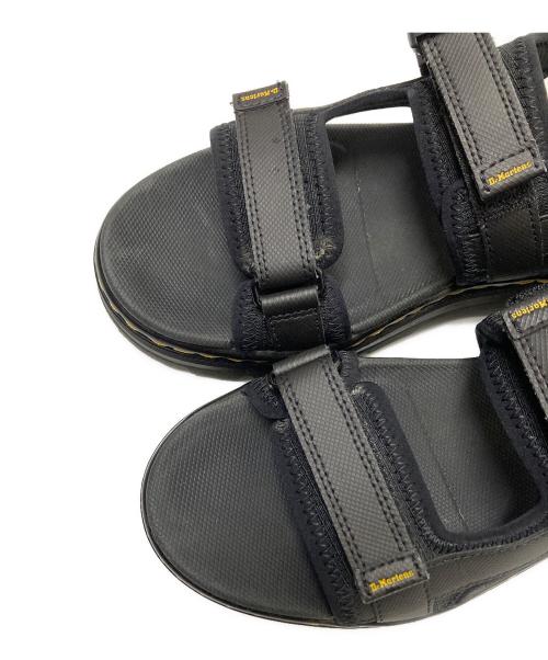 Dr.Martens（ドクターマーチン）Dr.Martens (ドクターマーチン) FORSTER マルチストラップ サンダル ブラック サイズ:US:8M/9Lの古着・服飾アイテム