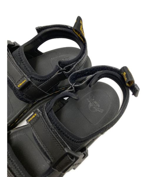 Dr.Martens（ドクターマーチン）Dr.Martens (ドクターマーチン) FORSTER マルチストラップ サンダル ブラック サイズ:US:8M/9Lの古着・服飾アイテム
