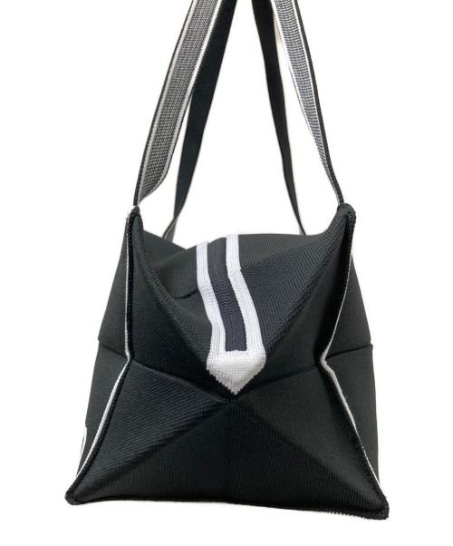 LULULEMON（ルルレモン）LULULEMON (ルルレモン) Fold It Hold It ショルダーバッグ 5.8L ブラック サイズ:下記参照の古着・服飾アイテム