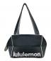 LULULEMON（ルルレモン）の古着「Fold It Hold It ショルダーバッグ 5.8L」｜ブラック
