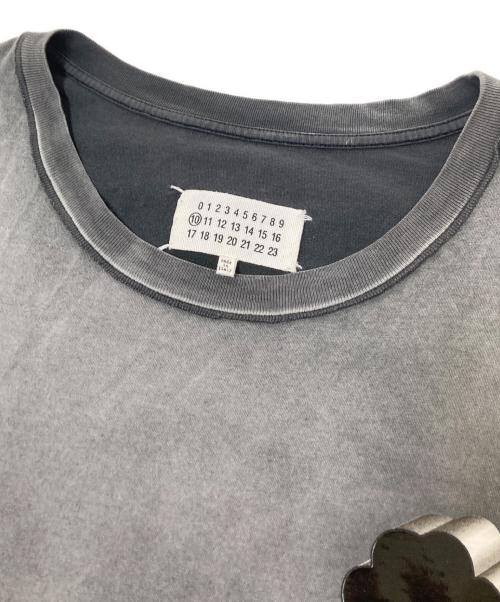 Maison Margiela（メゾンマルジェラ）Maison Margiela (メゾンマルジェラ) オーバーサイズウォッシュドバブルロゴTシャツ グレー サイズ:Mの古着・服飾アイテム