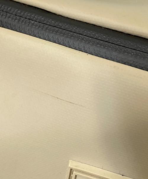 WANDRD（ワンダード）WANDRD (ワンダード) Rogue Sling 9L カメラバッグ ベージュ サイズ:下記参照の古着・服飾アイテム