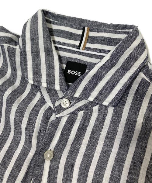 BOSS（ボス）BOSS (ボス) リネンストライプシャツ ホワイト×グレー サイズ:Lの古着・服飾アイテム