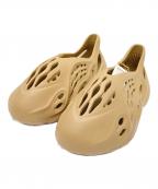 adidasアディダス）の古着「YEEZY Foam Runner Clay Taup」｜ベージュ