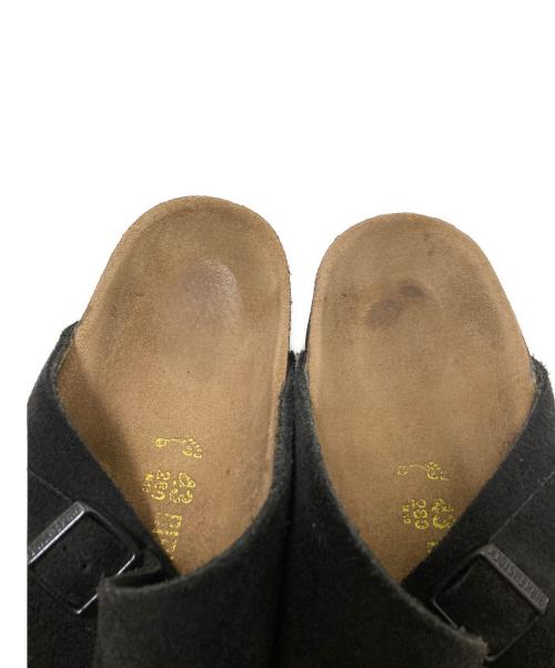 BIRKENSTOCK（ビルケンシュトック）BIRKENSTOCK (ビルケンシュトック) スウェード切替サンダル ブラック サイズ:28.0cmの古着・服飾アイテム