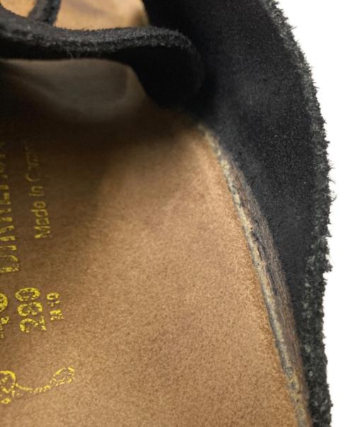 BIRKENSTOCK（ビルケンシュトック）BIRKENSTOCK (ビルケンシュトック) スウェード切替サンダル ブラック サイズ:28.0cmの古着・服飾アイテム