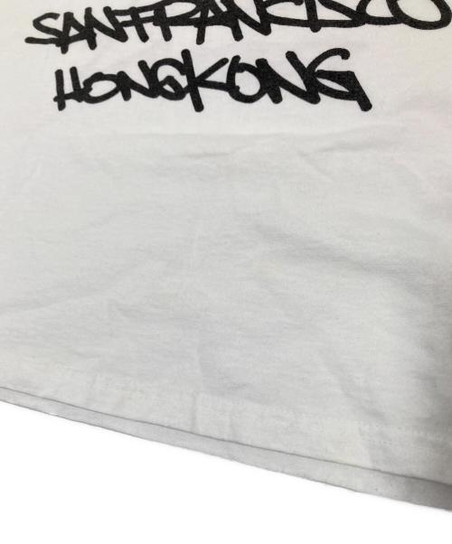 stussy（ステューシー）stussy (ステューシー) ワールドツアーグラフィックプリントTシャツ ホワイト×ブラック サイズ:XLの古着・服飾アイテム