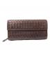 BOTTEGA VENETA（ボッテガベネタ）の古着「イントレチャートフラップウォレット」｜ブラウン