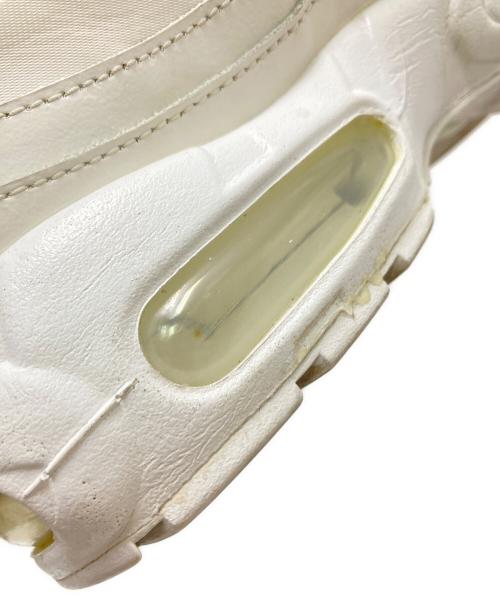 NIKE（ナイキ）NIKE (ナイキ) ローカットスニーカー ホワイト サイズ:25.0㎝の古着・服飾アイテム