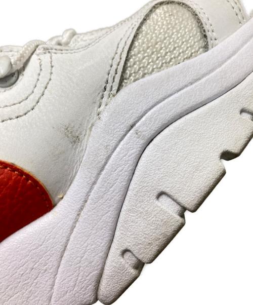 NIKE（ナイキ）NIKE (ナイキ) AIR BARRAGE LOW EMB ホワイト×オレンジ サイズ:27.0cmの古着・服飾アイテム