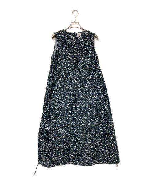 PoFF（ポーフ）PoFF (ポーフ) 小花柄ノースリーブワンピース ブラックの古着・服飾アイテム
