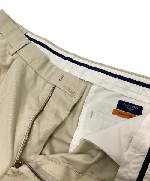 DOCKERS（ドッカーズ）DOCKERS (ドッカーズ) ツータックチノパン アイボリー サイズ:W36×L32の古着・服飾アイテム