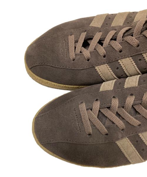 adidas（アディダス）adidas (アディダス) ローカットスニーカー ブラウン サイズ:27.5cmの古着・服飾アイテム