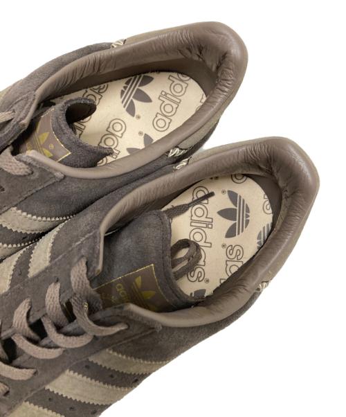 adidas（アディダス）adidas (アディダス) ローカットスニーカー ブラウン サイズ:27.5cmの古着・服飾アイテム