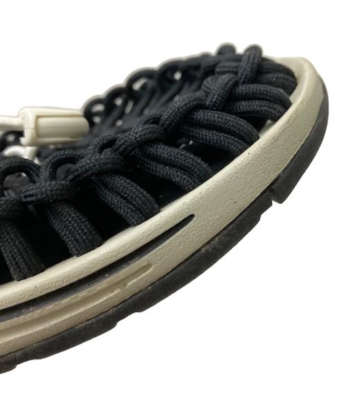 KEEN（キーン）KEEN (キーン) UNEEK ブラック×ホワイト サイズ:26.5㎝の古着・服飾アイテム