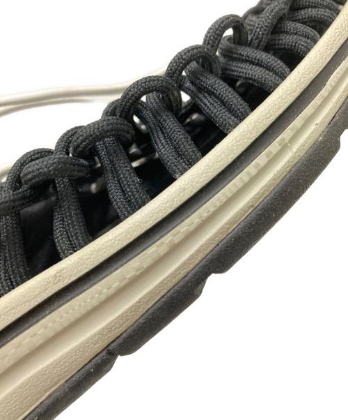 KEEN（キーン）KEEN (キーン) UNEEK ブラック×ホワイト サイズ:26.5㎝の古着・服飾アイテム
