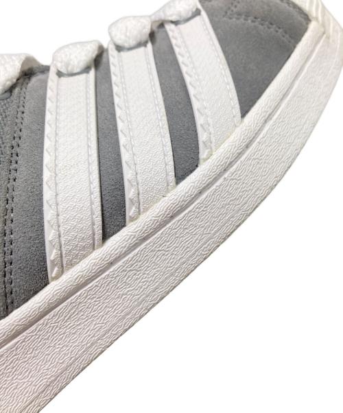 adidas（アディダス）adidas (アディダス) SST SUPERMODIFIED ホワイト×グレー サイズ:27.5cmの古着・服飾アイテム