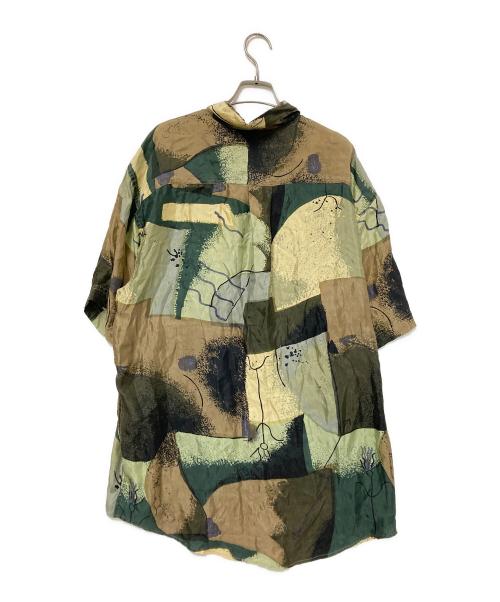 GOOUCH（グーチ）GOOUCH (グーチ) シルク総柄シャツ グリーン×ベージュ サイズ:Mの古着・服飾アイテム