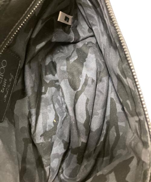 JIMMY CHOO（ジミーチュウ）JIMMY CHOO (ジミーチュウ) スターエンボスボディバッグ ブラック サイズ:下記参照の古着・服飾アイテム