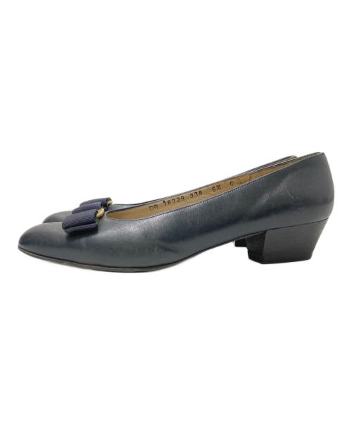 Salvatore Ferragamo（サルヴァトーレ フェラガモ）Salvatore Ferragamo (サルヴァトーレ フェラガモ) ヴァラリボンパンプス ブラック サイズ:6 1/2の古着・服飾アイテム