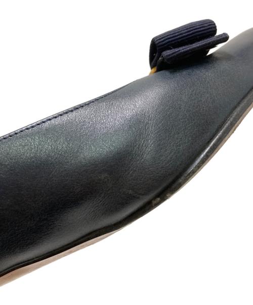 Salvatore Ferragamo（サルヴァトーレ フェラガモ）Salvatore Ferragamo (サルヴァトーレ フェラガモ) ヴァラリボンパンプス ブラック サイズ:6 1/2の古着・服飾アイテム