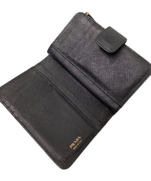 PRADA（プラダ）PRADA (プラダ) サフィアーノレザー2つ折り財布 ブラック サイズ:下記参照の古着・服飾アイテム