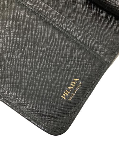 PRADA（プラダ）PRADA (プラダ) サフィアーノレザー2つ折り財布 ブラック サイズ:下記参照の古着・服飾アイテム