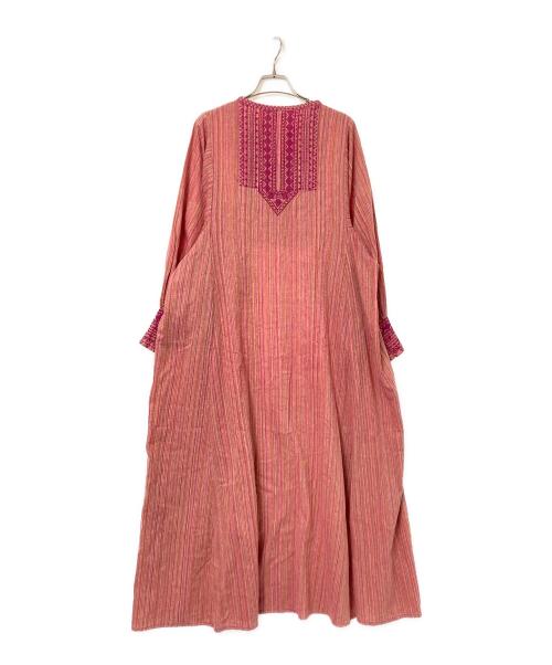freada（フリーダ）freada (フリーダ) 刺繍柄ワンピース レッド サイズ:FREEの古着・服飾アイテム