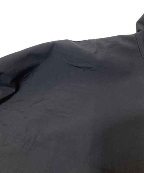 NEW BALANCE（ニューバランス）NEW BALANCE (ニューバランス) OVERCOAT (オーバーコート) ケープ フードジャケット ブラック サイズ:Lの古着・服飾アイテム