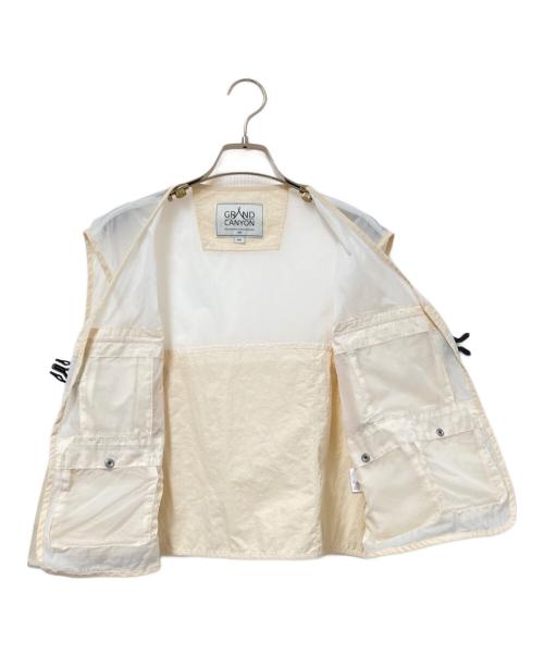 GRAND CANYON（グランドキャニオン）GRAND CANYON (グランドキャニオン) ナイロンパイピングマルチレイヤーベスト ベージュ サイズ:ONEの古着・服飾アイテム