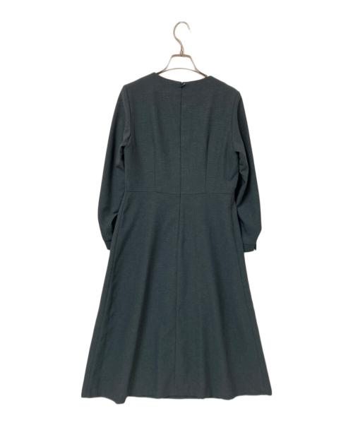 INDIVI（インディヴィ）INDIVI (インディヴィ) フィット＆フレアワンピース グレー サイズ:FREEの古着・服飾アイテム