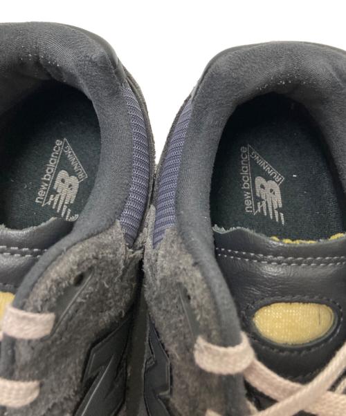 NEW BALANCE（ニューバランス）NEW BALANCE (ニューバランス) 2002ローカットスニーカー グレー サイズ:27.0cmの古着・服飾アイテム