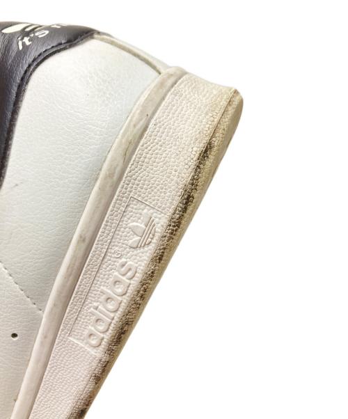 adidas（アディダス）adidas (アディダス) DISNEY (ディズニー) Cruella Stan Smith ホワイト×ブラック サイズ:26.5㎝の古着・服飾アイテム