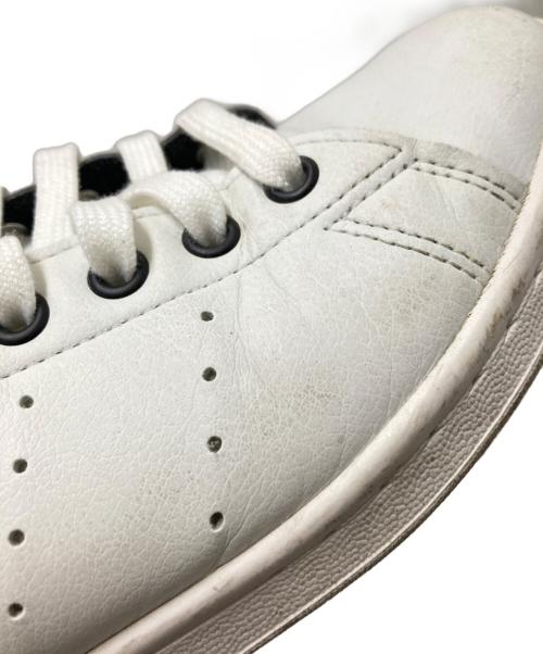 adidas（アディダス）adidas (アディダス) DISNEY (ディズニー) Cruella Stan Smith ホワイト×ブラック サイズ:26.5㎝の古着・服飾アイテム