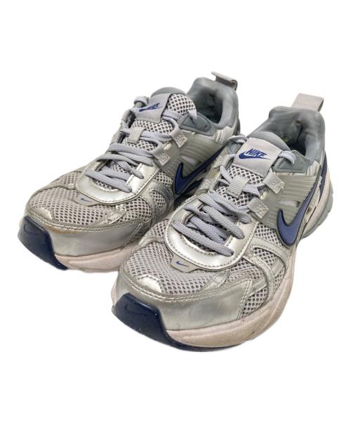 NIKE（ナイキ）NIKE (ナイキ) ローカットスニーカー グレー サイズ:25.0㎝の古着・服飾アイテム