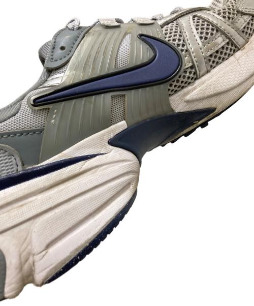 NIKE（ナイキ）NIKE (ナイキ) ローカットスニーカー グレー サイズ:25.0㎝の古着・服飾アイテム
