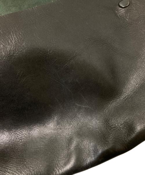 Uni&co（ユニアンドコー）Uni&co (ユニアンドコー) レザーメッセンジャーバッグ ブラック サイズ:下記参照の古着・服飾アイテム