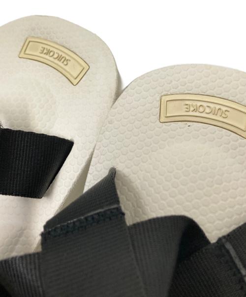 suicoke（スイコック）suicoke (スイコック) ストラップサンダル ホワイト×ブラック サイズ:27.0cmの古着・服飾アイテム