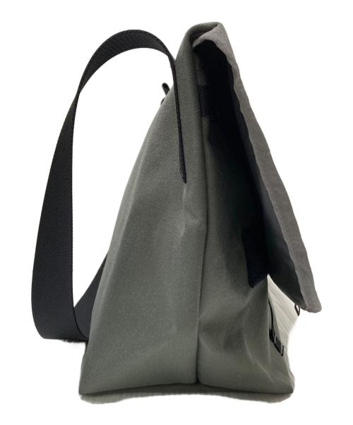 BLUE LUG（ブルーラグ）BLUE LUG (ブルーラグ) the messenger bag カーキの古着・服飾アイテム