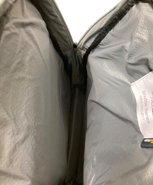 THE NORTH FACE（ザ ノース フェイス）THE NORTH FACE (ザ ノース フェイス) Shuttle Daypack グレー サイズ:下記参照の古着・服飾アイテム