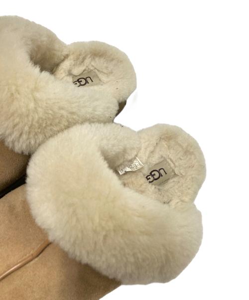 UGG（アグ）UGG (アグ) DISQUETTE ムートンサンダル ベージュ サイズ:25.0cmの古着・服飾アイテム