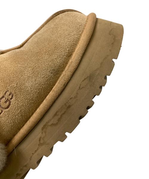 UGG（アグ）UGG (アグ) DISQUETTE ムートンサンダル ベージュ サイズ:25.0cmの古着・服飾アイテム