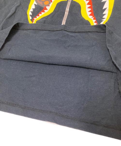 BAPE BY A BATHING APE（ベイプバイアベイシングエイプ）BAPE BY A BATHING APE (ベイプバイアベイシングエイプ) シャークプリントTシャツ ブラック サイズ:XLの古着・服飾アイテム