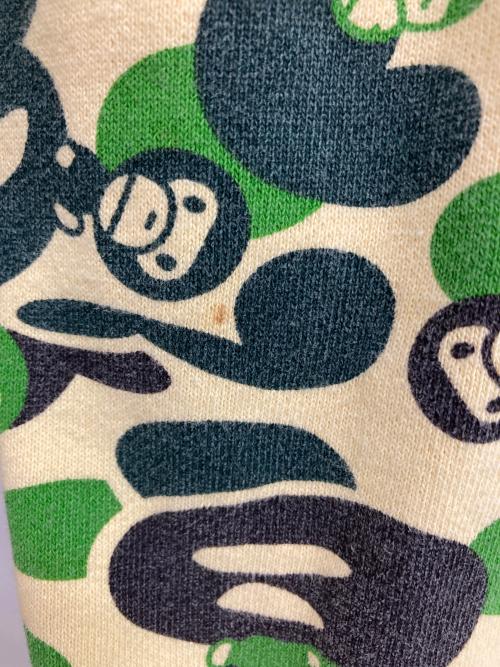 A BATHING APE（アベイシングエイプ）A BATHING APE (アベイシングエイプ) ベイビーマイロ総柄ジップパーカー ベージュ×グリーン サイズ:XLの古着・服飾アイテム