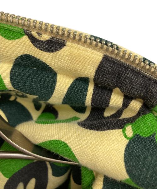 A BATHING APE（アベイシングエイプ）A BATHING APE (アベイシングエイプ) ベイビーマイロ総柄ジップパーカー ベージュ×グリーン サイズ:XLの古着・服飾アイテム