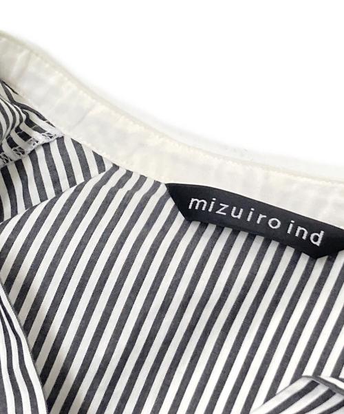 mizuiro-ind（ミズイロインド）mizuiro-ind (ミズイロインド) バンドカラストライプシャツワンピース ホワイト×グレー サイズ:下記参照の古着・服飾アイテム