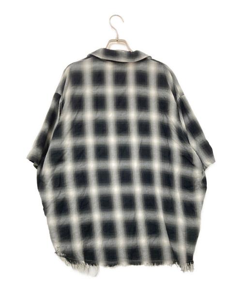 JOURNAL STANDARD relume（ジャーナルスタンダード レリューム）JOURNAL STANDARD relume (ジャーナルスタンダード レリューム) レーヨン フリンジ 半袖チェックシャツ ホワイト×ブラック サイズ:Lの古着・服飾アイテム
